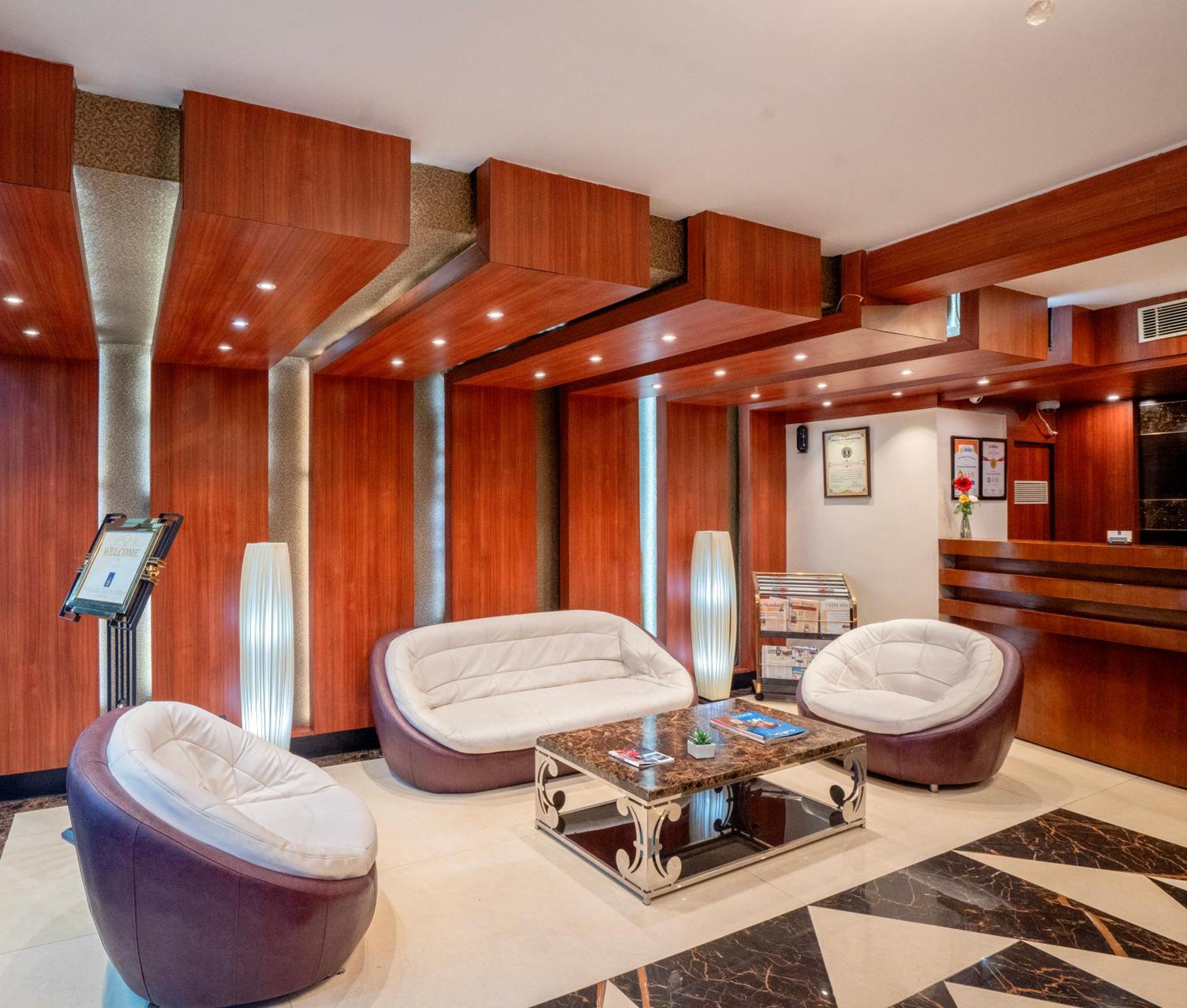 Park Avenue Hotel Nungambakkam Ченнаи Экстерьер фото