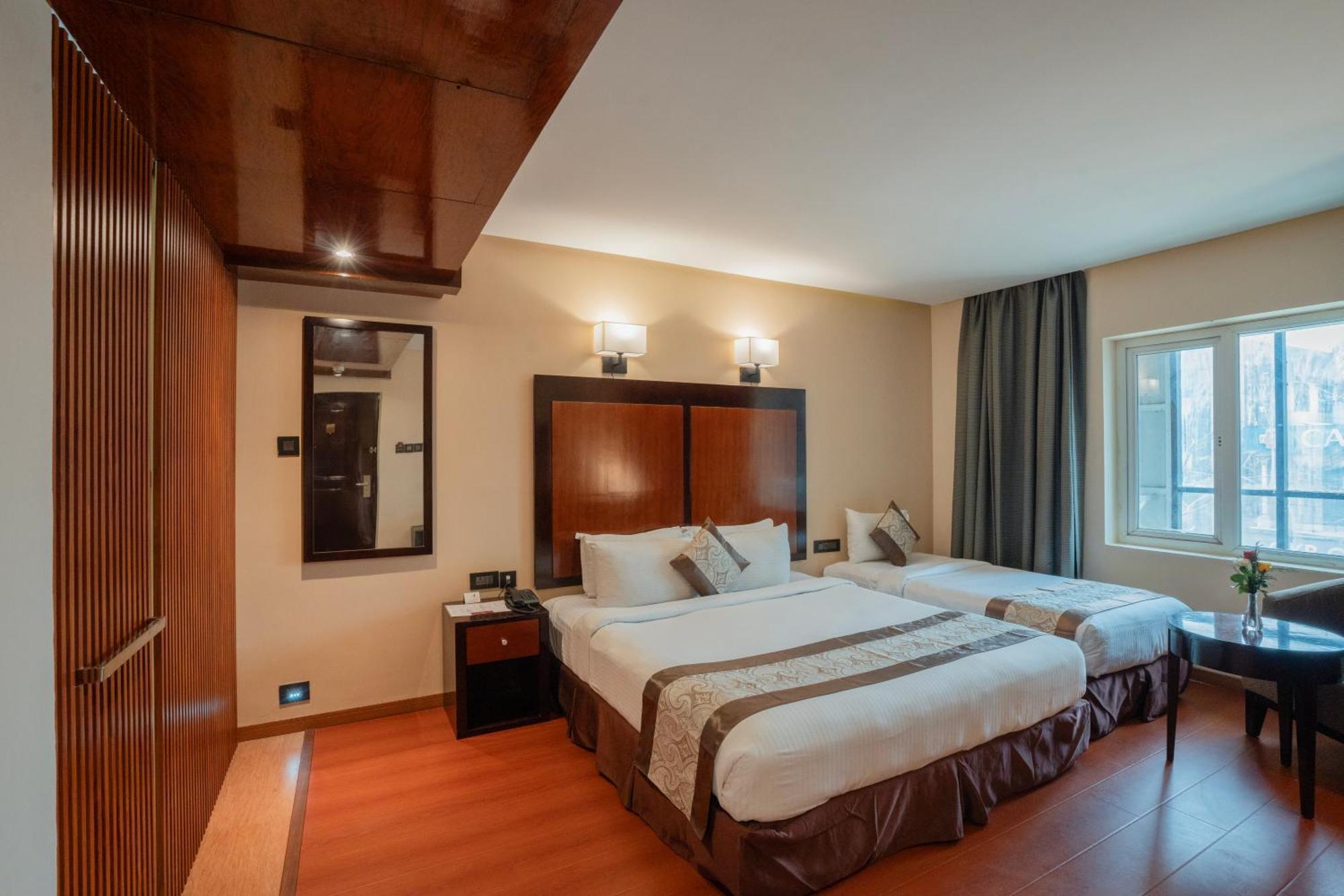 Park Avenue Hotel Nungambakkam Ченнаи Экстерьер фото